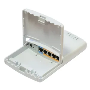 Router blanco con puertos Ethernet