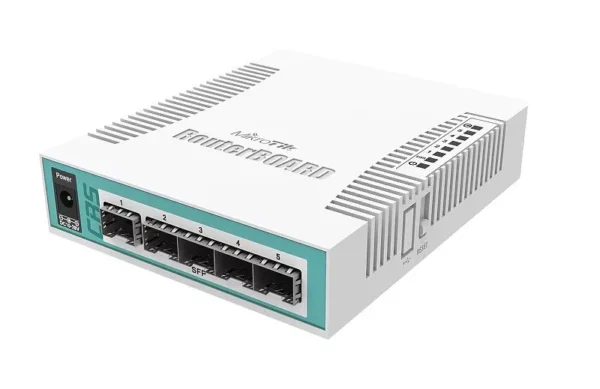 CRS106-1C-5S, un SWITCH GIGABIT ADMINISTRABLE