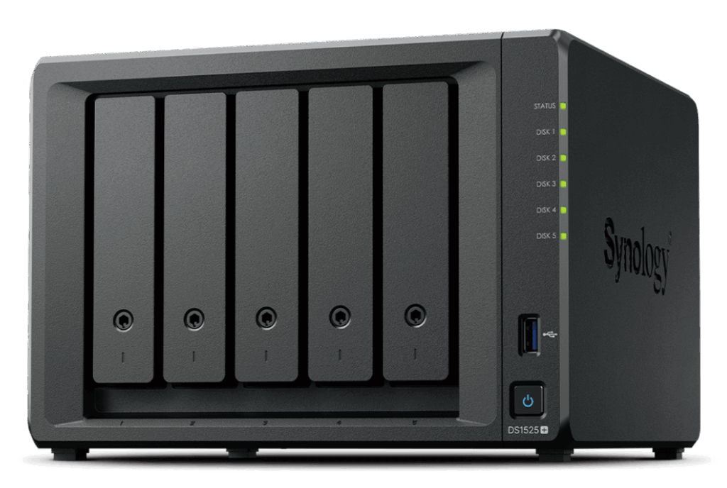 NAS Synology DiskStation DS1525+ de 5 bahías, AMD Ryzen V1500B, 8 GB DDR4 ECC, 2× 2.5GbE, M.2 NVMe